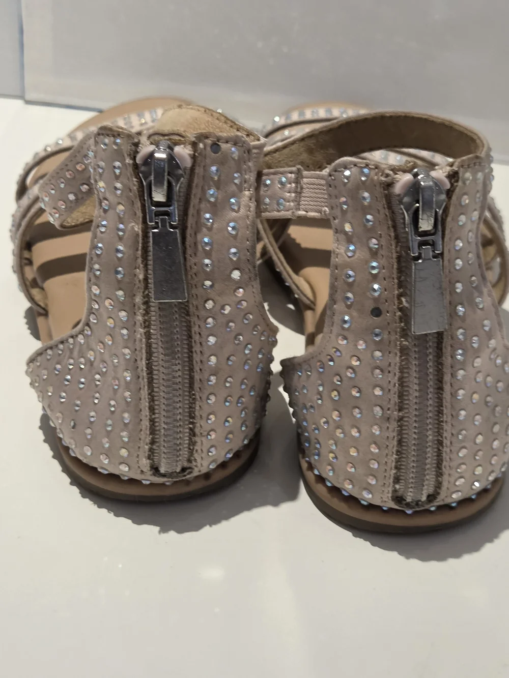 Cat and Jack Girl's Sandals Size 3 Strappy Gladiator Zipper Heel Rhinestones